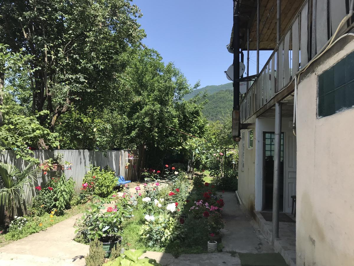 Chveni Ezo Hotel Ambrolauri Exterior photo